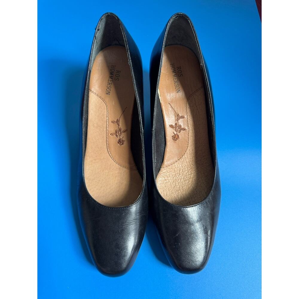Ros Hommerson Womens Size 7M Black Leather Slip On Low Heel Pump Comfort Office